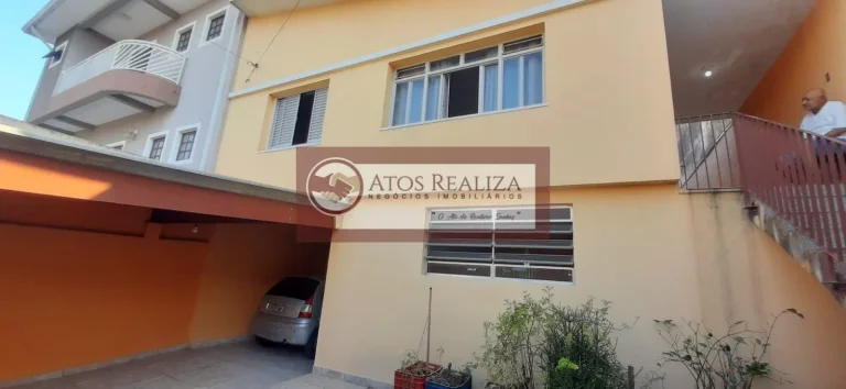 Imagem Vendo lindo assobradada em Jordanópolis região da Cidade Dutra. Vendo Assobradada de 255m² sendo 3 dormitórios, cozinha, quintal nos fundos com com forno de pizza e Churrasqueira e quarto e banheiro, quintal na frente, mais um cômodo, 2 vagas cobertas, co