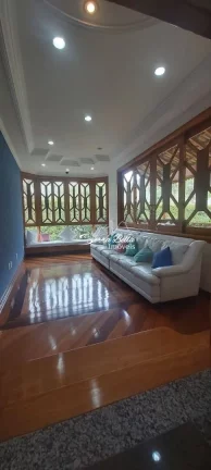 Imagem Casa alto padrão no Vale dos Eucaliptos com 6 dormitórios à venda, 575 m² por R$ 2.990.000 - Quebra Frascos - Teresópolis/RJ