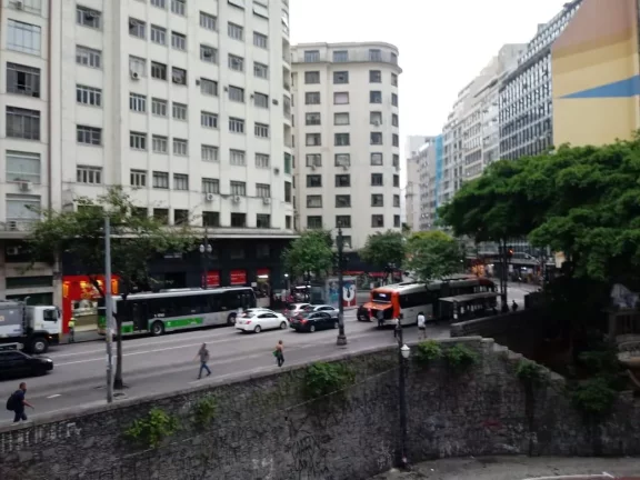 Imagem Kitnet na Quirino de Andrade - Centro
