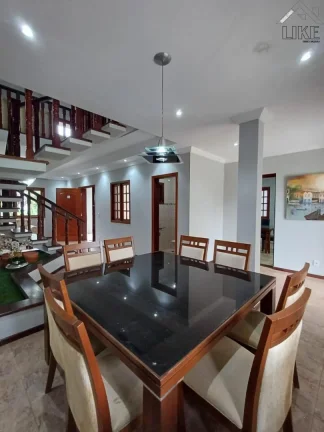 Imagem "Casa Mobiliada à Venda em Condomínio Fechado - Altos da Serra II, Urbanova, São José dos Campos - 309m²"