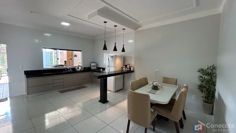 Imagem Casa Moderna à Venda no Residencial Barreiro, Patos de Minas - 3 Dormitórios, Piscina e Área Gourmet