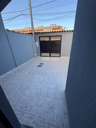 Imagem CASA COM 80 m² - ESMERALDA - PRAIA GRANDE SP