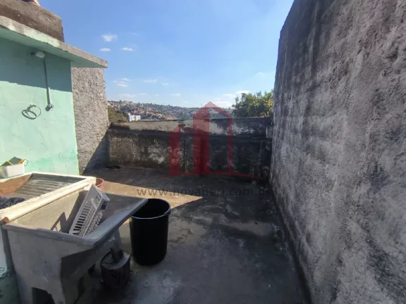 Imagem Imperdível oportunidade! Casa à venda em Franco da Rocha-SP, Centro. 2 quartos, 1 sala, 2 banheiros. 180m² de área.