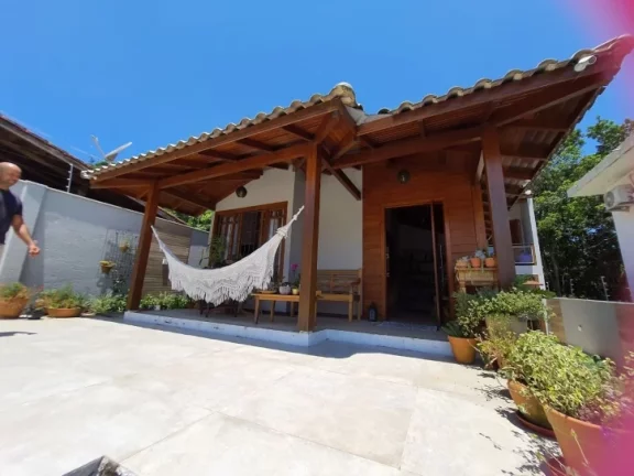 Imagem Casa com 3 dormitórios à venda - Vargem Grande - Florianópolis/SC