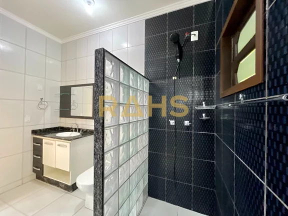 Imagem Excelente Casa com 1 suíte mais 3 quartos no bairro de Pirabeiraba em Joinville por R$890.000,00. T...