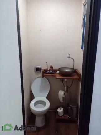 Imagem Casa comercial do lado do Bolão de Jundiaí