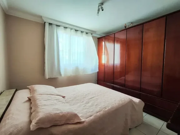 Imagem Excelente Apartamento com 3 Dormitórios (1 Suíte), com Acabamento Moderno
