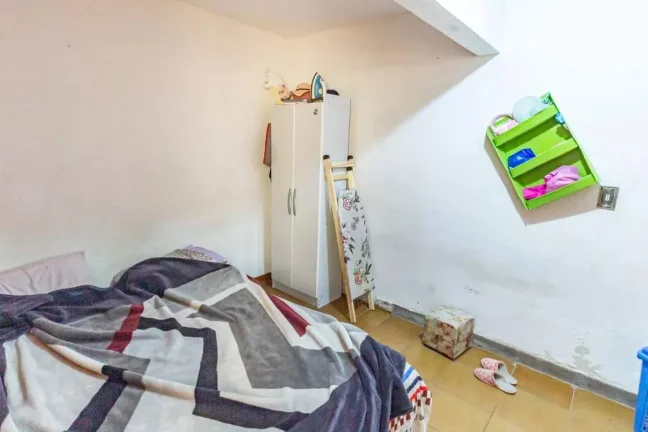 Imagem Casa com 3 Dormitórios à Venda na Vila Diva