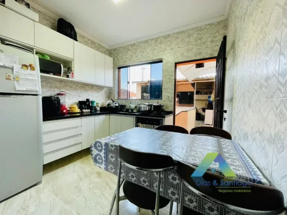 Imagem Vila Mariana Sobrado em Vila Fechada com total segurança, 3 dormitórios, 1 vaga espaço gourmet, a 5 minutos da estação do metro Chácara Klabin.