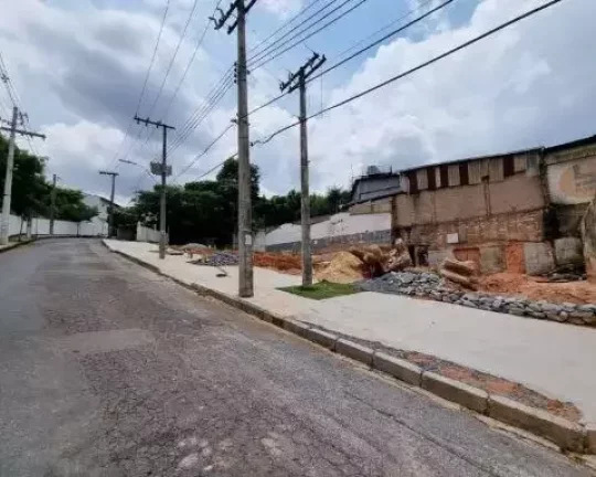 Imagem Casa duplex à venda, 2 quartos, 1 suíte, 1 vaga, Planalto - Belo Horizonte/MG