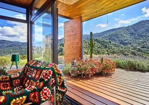 Imagem Sítio Mirante do Juncal: Arquitetura Consciente e Imersão na Natureza