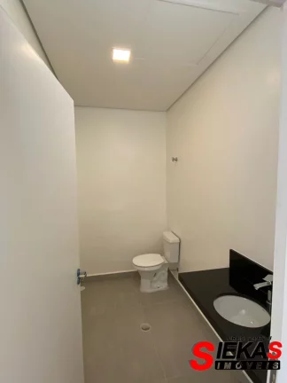 Imagem Excelente Casa Comercial de Alto Padrão para Locação no Tatuapé, São Paulo-SP: 4 Quartos, 2 Salas, 3 Banheiros, 1 Vaga, 150m².
