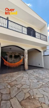 Imagem Casa à venda em Ribeirão Preto-SP, bairro Sumarezinho: 4 quartos, 1 suíte, 1 sala, 4 banheiros, 4 vagas de garagem, 249m²!
