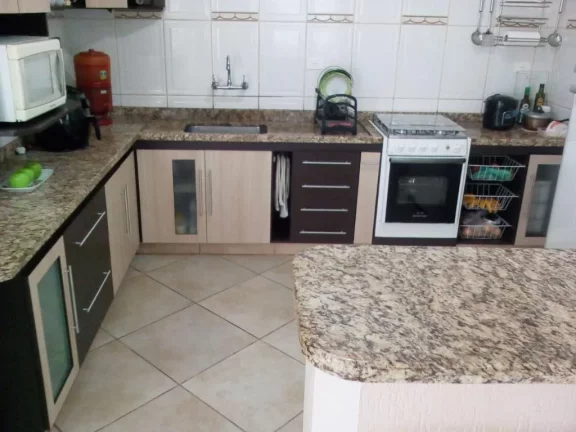 Imagem Sobrado com 3 dormitórios à venda, 235 m² por R$ 680.000,00 - Jardim Imperador - Suzano/SP