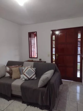 Imagem Vendo esta excelente casa em Nova Friburgo.