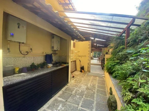 Imagem Casa em Condomínio para Venda em Teresópolis / RJ no bairro Albuquerque