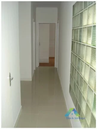 Imagem Rudge Ramos Linda casa 300 metros, 3 dormitórios, Edícula, 4 vagas com excelente localização e valor !!!
