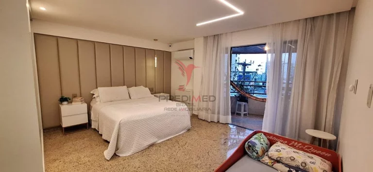 Imagem Apartamento de Luxo todo Reformado com 4 suítes em Tambaú a 300m do Mar