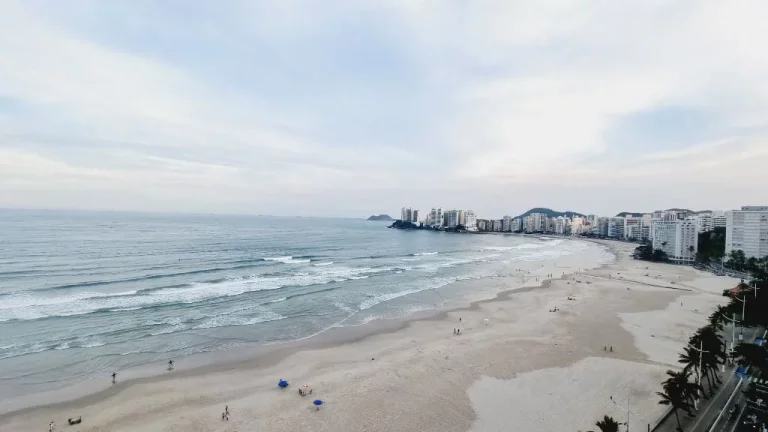 Imagem Apartamento com 2 dormitórios à venda, 106 m² - Pitangueiras - Guarujá/SP