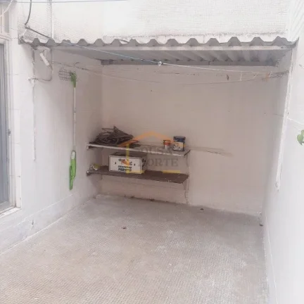 Imagem Apartamento com 90m², dispõe de 2 dormitórios, 2 banheiros, sala para dois ambientes, cozinha com...