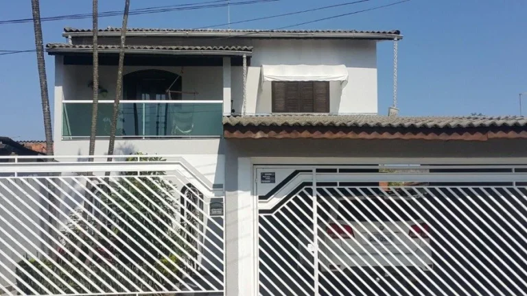 Imagem Sobrado para Venda por R$1.050.000,00 com 300m², 5 dormitórios, 1 suite e 3 vagas - Jardim helena , São paulo / SP - Cód. 12704