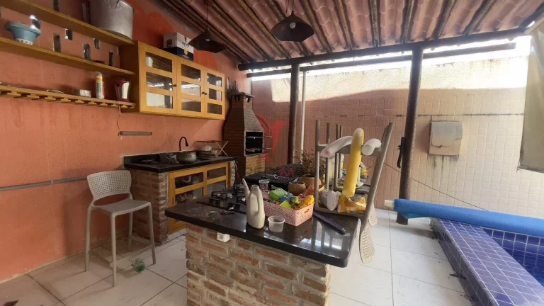 Imagem Casa à venda com 4 Quartos, 1 Suites, 3 Vagas, no Bessa – apenas 400m da praia!