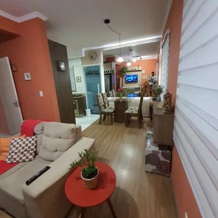 Imagem Sobrado com 2 dormitórios à venda, 63 m² por R$ 370.000,00 - Caxangá - Suzano/SP