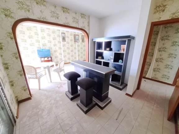 Imagem APARTAMENTO AMPLO COM 3 DORMITÓRIOS NO CALÇADÃO DA PRAIA DE PITANGUEIRASCOM EXCELENTE VISTA.