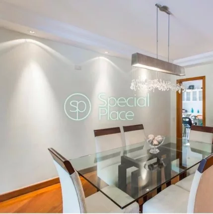 Imagem Clean e espaçosa.! Sala Estar voltada para Jardim com Piscina e Churrasqueira. 5 Dormitórios, send...