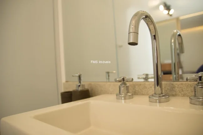 Imagem Apartamento para locação na Vila Nova Conceição: 1 quarto, 1 sala, 1 banheiro e 1 vaga de garagem!