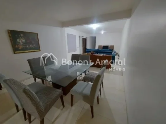 Imagem Casa à venda na região do Taquaral, localizada em um terreno de 390m², com 230m² de área constr...