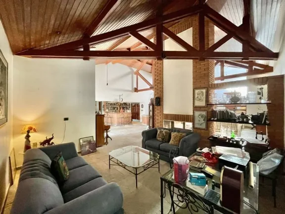 Imagem Miolo da Granja - R São Judas Tadeu, 5 suítes, linda! 2 piscinas, gourmet!