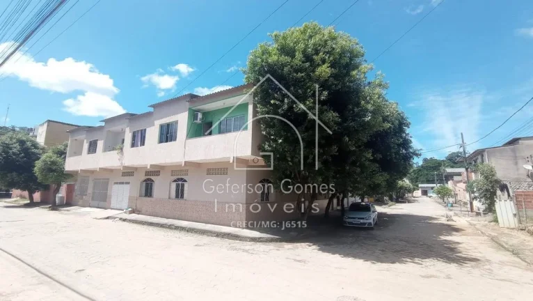 Imagem Prédio à venda - Com 06 Apartamentos - Vila Nova - Mantena - MG