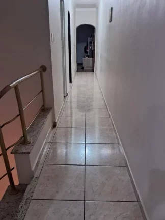 Imagem Sobrado para Venda em Santo André / SP no bairro Parque Gerassi