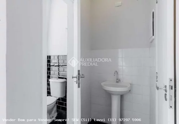 Foto do imóvel: Vende-se área comercial, 2 pavimentos, 1 restaurante ou loja, 2 clinica ou consultório. Foto do imóvel: Vende-se área comercial, 2 pavimentos, 1 restaurante ou loja, 2 clinica ou consultório.