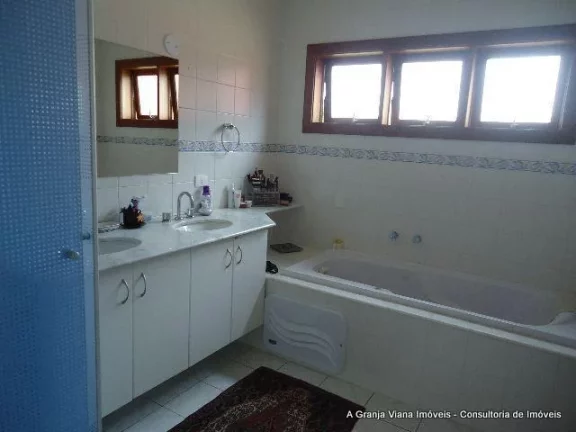 Imagem Casa com 3 dormitórios à venda, 285 m² por R$ 1.350.000,00 - Granja Viana - Carapicuíba/SP
