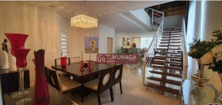 Imagem Sobrado com 3 dormitórios à venda, 400 m² por R$ 2.200.000 - Parque Renato Maia - Guarulhos/SP