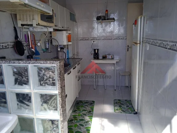 Imagem Apartamento com 2 dormitórios à venda, 55 m² por R$ 200.000,00 - Alcântara - São Gonçalo/RJ