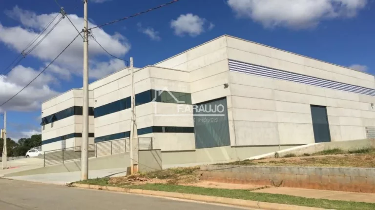 Imagem Galpão para locação: Produtividade e Segurança em um Só Lugar! Invista em seu Negócio: Galpão Industrial em Condomínio Fechado em Sorocaba!
