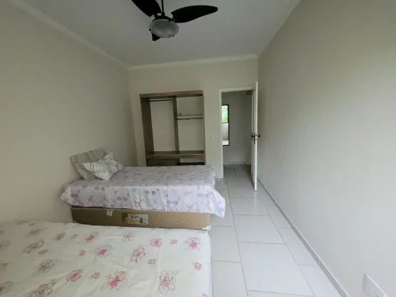 Imagem PITANGUEIRAS – NA QUADRA DA PRAIA, APARTAMENTO TOTALMENTE REFORMADO, LAZER NO PRÉDIO E 02 VAGAS DE GARAGEM.