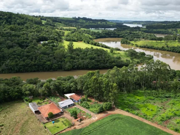 Imagem Casa mobiliada frente para água com churrasqueira e pomar em Boa Vista da Aparecida