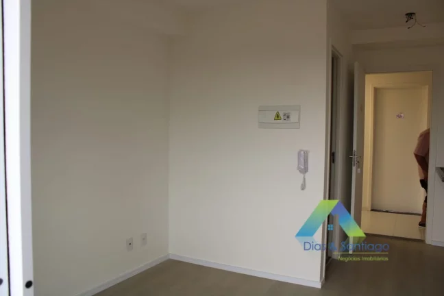 Imagem Lindo apartamento studio novo em localização privilegiada na área nobre e plana da Vila das Mercês próximo de todos os comercios!