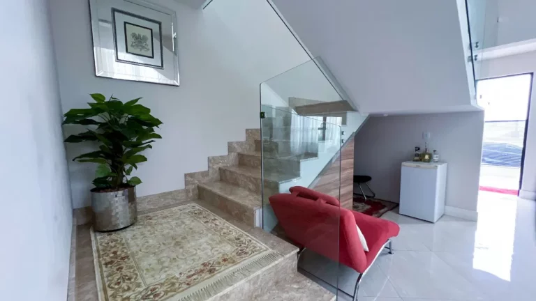 Imagem CASA com 4 dormitórios à venda com 452.84m² por R$ 1.950.000,00 - GUARAPUAVA / PR