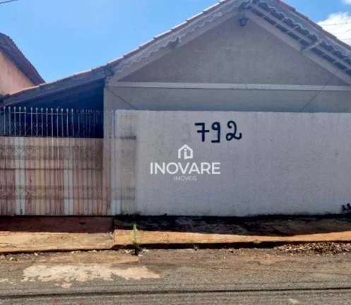 Imagem Casa com 1 dormitório à venda, 180 m² por R$ 250.000,00 - Setor Santos Dumont - Itumbiara/GO