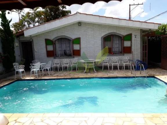 Imagem Belissíma Casa em Atibaia próximo da Al. Lucas