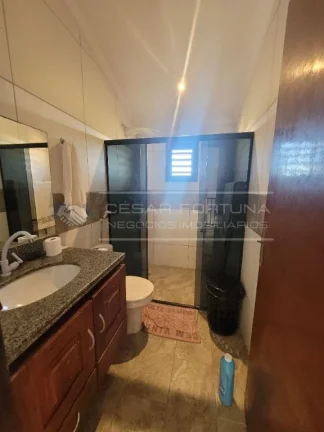 Imagem F01 - Imperdível! Casa com Piscina, Jardim e 4 Quartos em Terreno de 1.000 m²