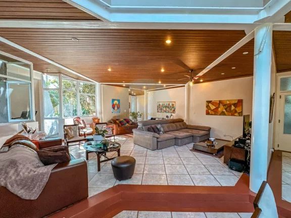 Imagem Casa em Condomínio a Venda no bairro Granja Viana - Carapicuíba, SP