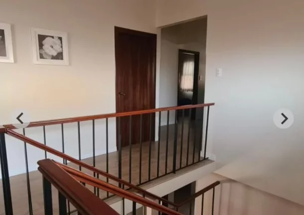 Imagem Sobrado com 4 dormitórios à venda, 320 m² por R$ 720.000 - Vila Cecília - Mogi das Cruzes/SP
