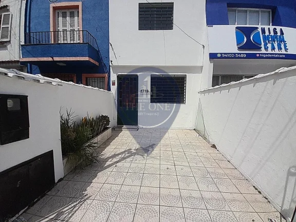 Imagem Casa para locação na Vila Romana, São Paulo-SP: 2 quartos, 2 salas, 1 banheiro, 1 vaga de garagem, 120m² de área.