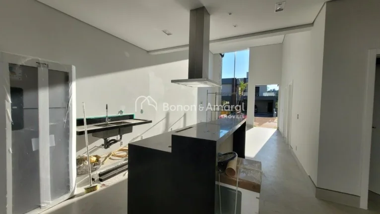 Imagem Venda de casa térrea em Valinhos, em excelente localização! Esta linda residência combina um pro...